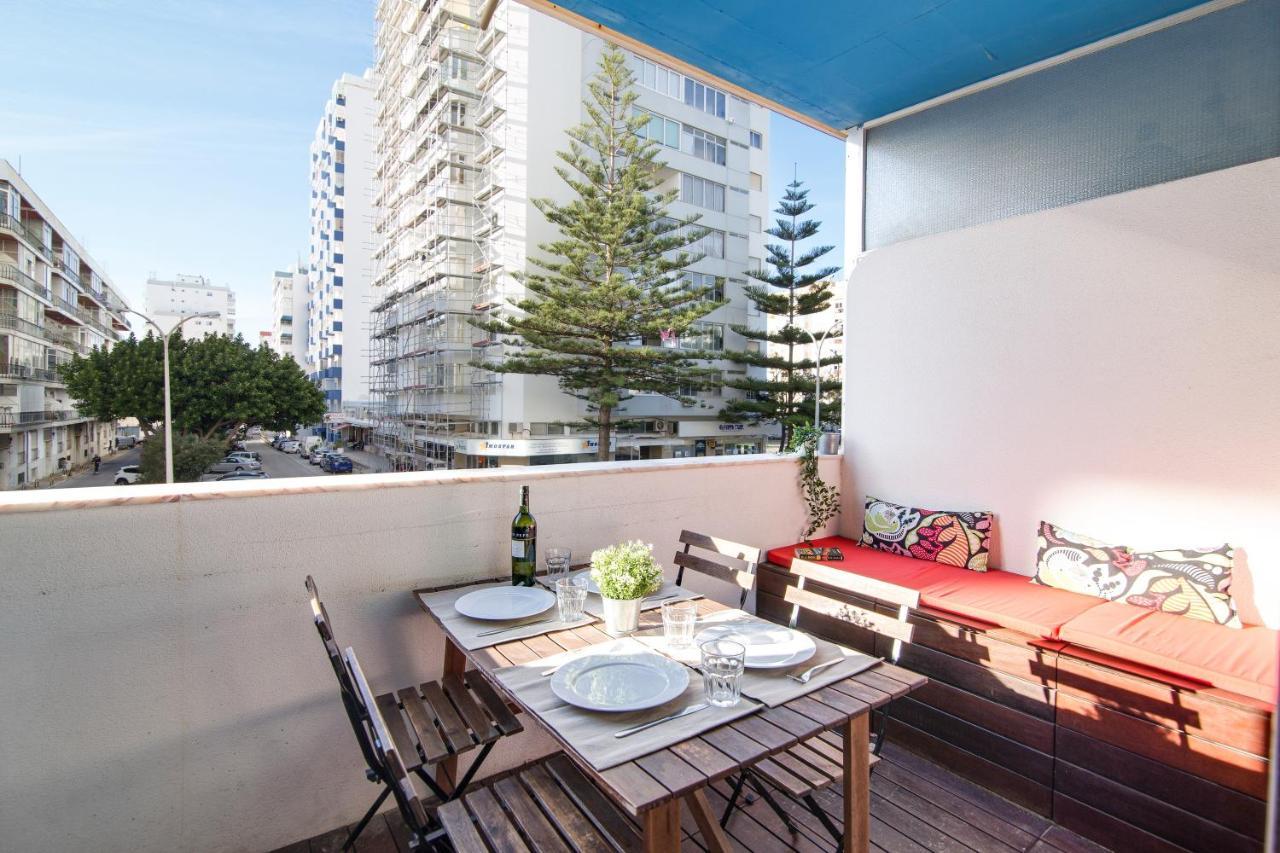 Modern Apartment By The Sea Quarteira Εξωτερικό φωτογραφία