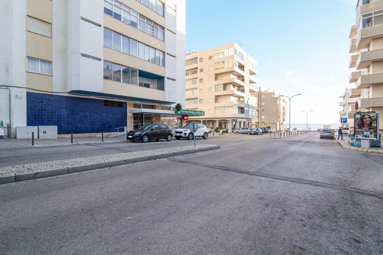 Modern Apartment By The Sea Quarteira Εξωτερικό φωτογραφία