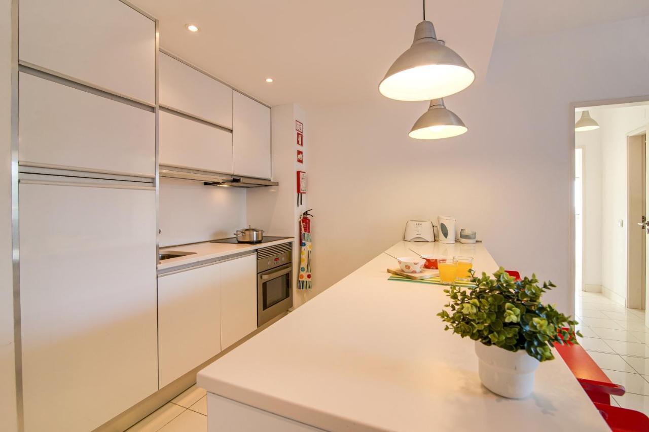 Modern Apartment By The Sea Quarteira Εξωτερικό φωτογραφία